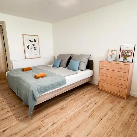 Nadstandardny Apartman S Terasou Tiszolc Kültér fotó