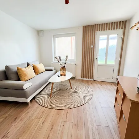 Nadstandardny Apartman S Terasou Tiszolc Kültér fotó