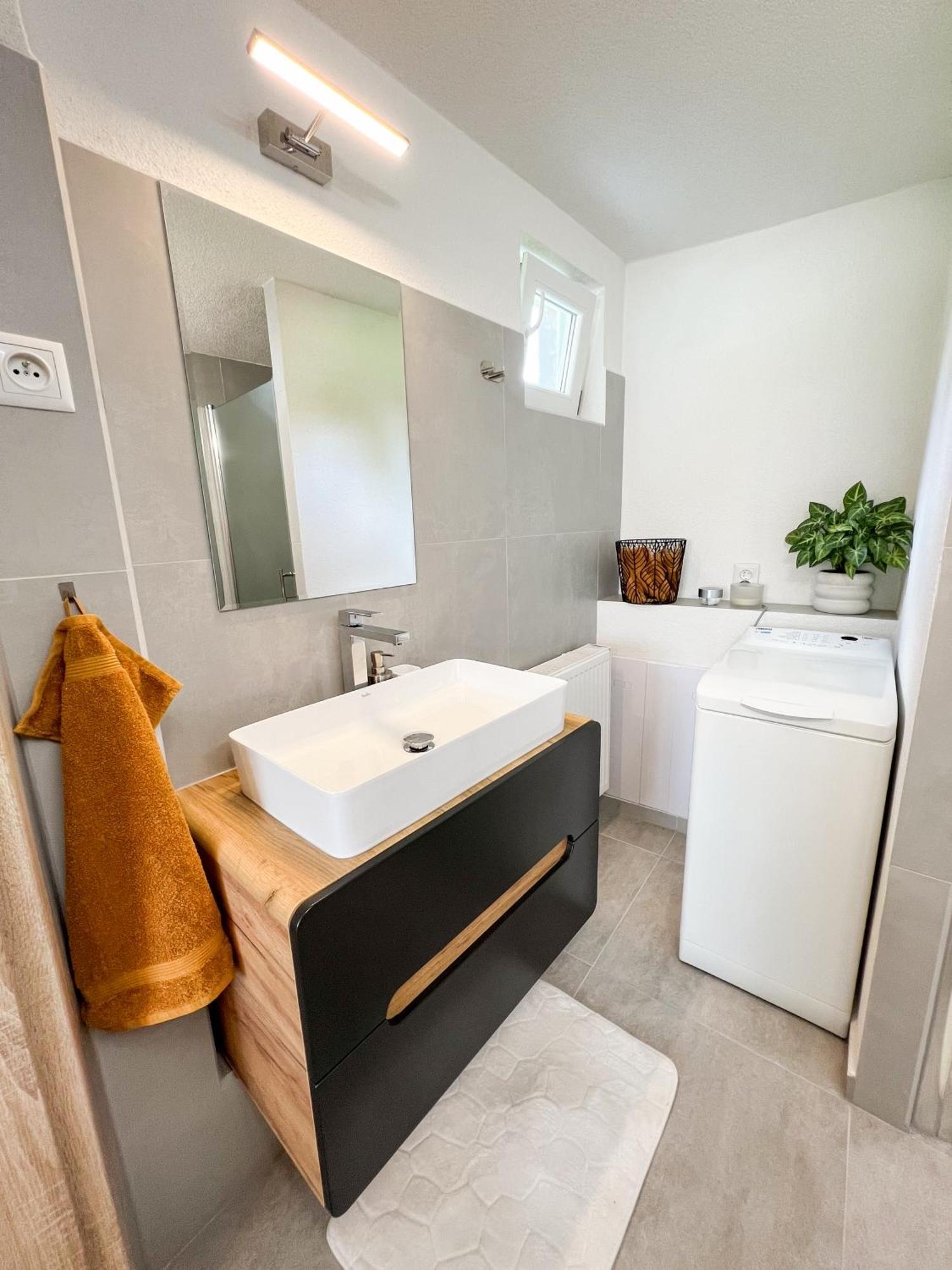 Apartment Nadstandardny S Terasou Tisovec